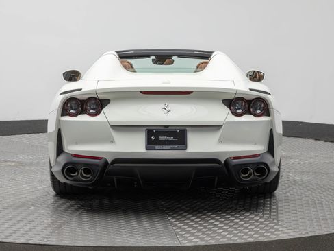 Certified 2023 Ferrari 812 GTS RWD image 8