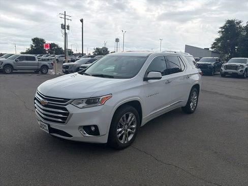 Used 2021 Chevrolet Traverse High Country w/ LPO, Floor Liner Package FWD image 2
