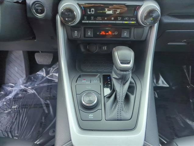 Certified 2023 Toyota RAV4 XLE Premium AWD/4WD image 16