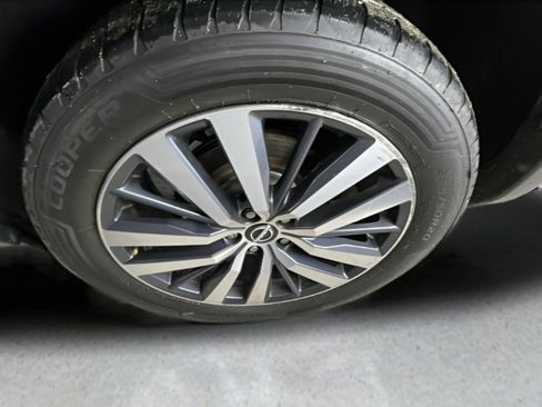 Used 2022 Nissan Pathfinder Platinum w/ Cargo Package image 20