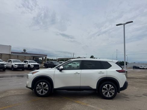 Used 2021 Nissan Rogue SV AWD/4WD image 13