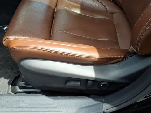Used 2022 Subaru Outback Touring XT AWD/4WD image 14
