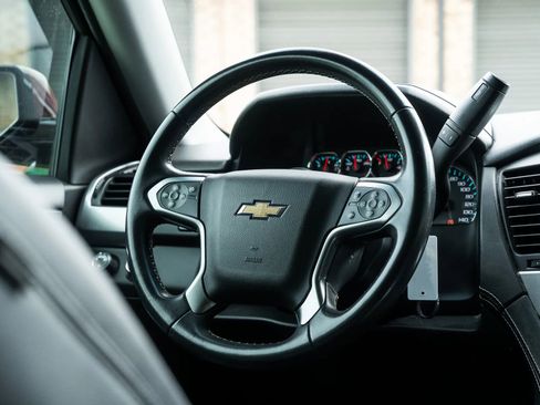 Used 2017 Chevrolet Tahoe LT AWD/4WD image 32