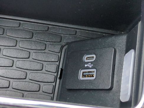 Used 2022 Lincoln Aviator Reserve w/ Equipment Group 201A AWD/4WD image 33