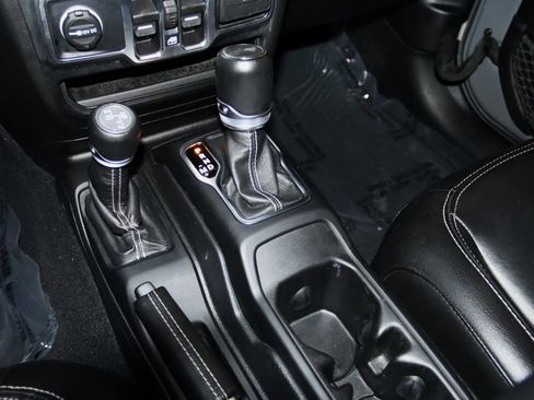 Used 2022 Jeep Wrangler Unlimited Sahara w/ Cold Weather Group image 52