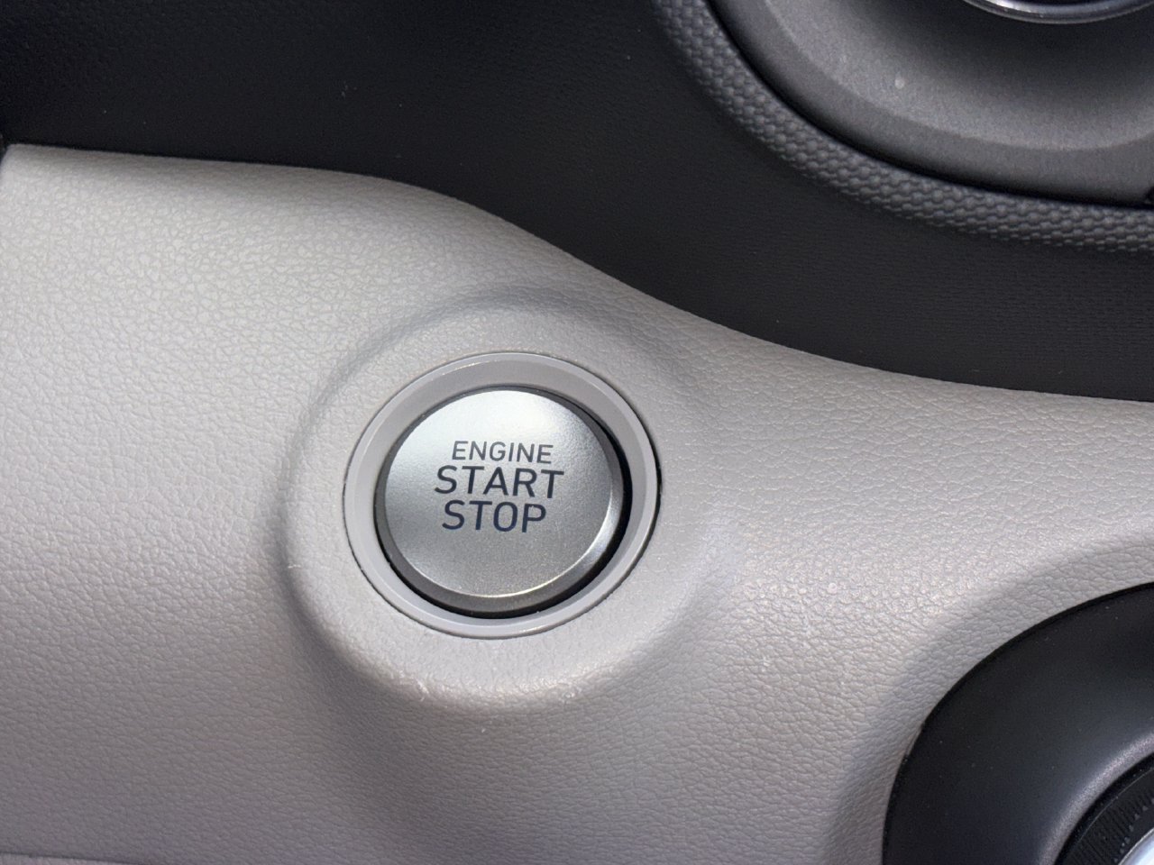 Used 2026 Hyundai Venue SEL FWD image 7