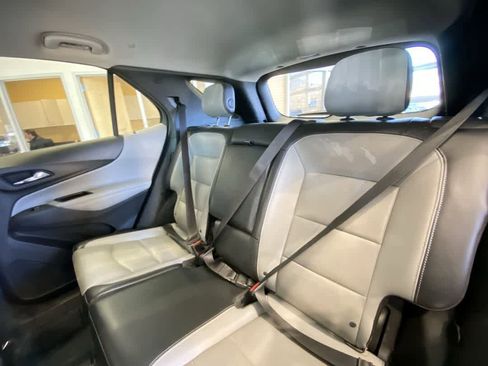 Used 2018 Chevrolet Equinox Premier image 25