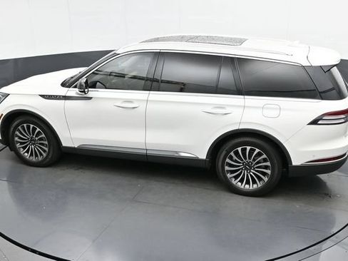 Used 2023 Lincoln Aviator Reserve w/ Equipment Group 201A RWD image 23