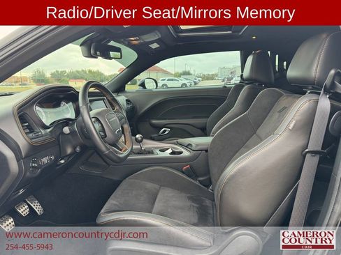 Used 2023 Dodge Challenger R/T Scat Pack image 9