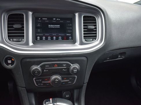 Used 2020 Dodge Charger SXT w/ Driver Convenience Group image 37