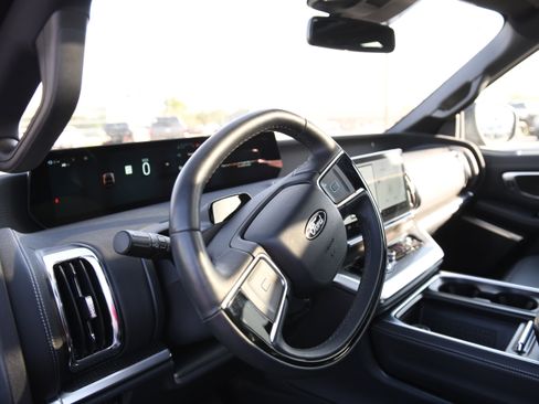 Used 2025 Ford Expedition Platinum w/ Stealth Performance Package AWD/4WD image 20