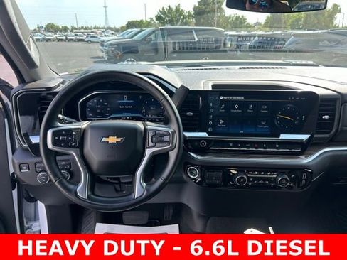 Used 2025 Chevrolet Silverado 2500 LT w/ Convenience Package image 17