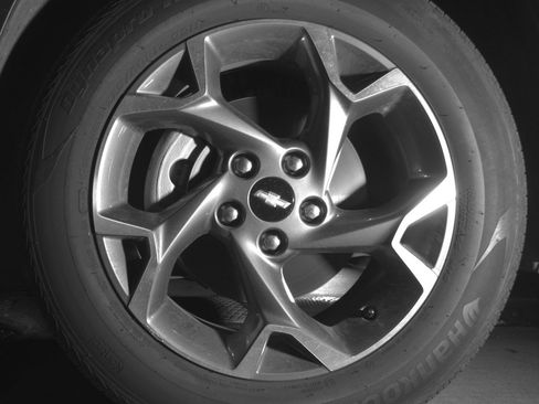 Used 2025 Chevrolet Trax LT FWD image 12