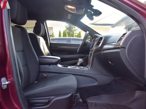 Used 2016 Jeep Grand Cherokee Laredo w/ Quick Order Package 23E image 25