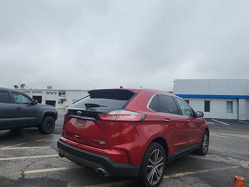 Used 2020 Ford Edge Titanium AWD/4WD image 21