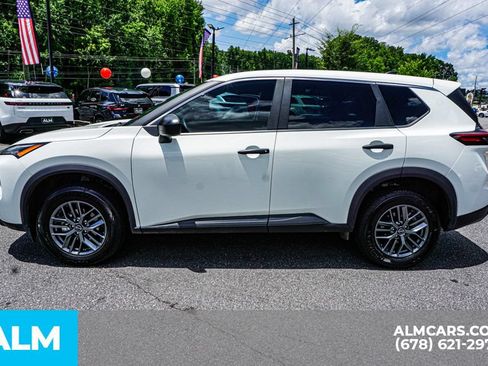 Used 2024 Nissan Rogue S FWD image 6