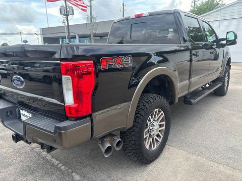 Used 2017 Ford F250 King Ranch w/ FX4 Off-Road Package AWD/4WD image 10