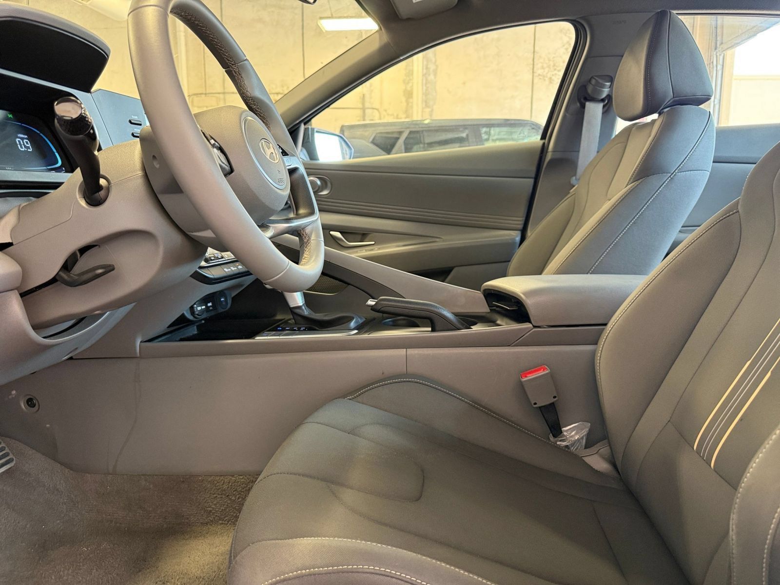 Used 2026 Hyundai Elantra Sport FWD image 26