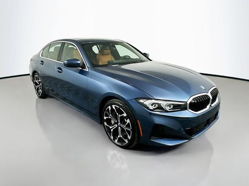 Used 2025 BMW 330i 330i w/ Premium Package image 3