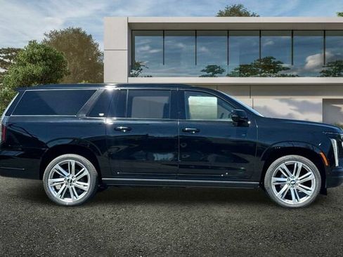 New 2026 Cadillac Escalade ESV Platinum Sport AWD/4WD image 3