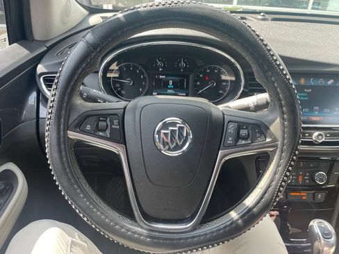 Used 2018 Buick Encore Preferred w/ Experience Buick Package FWD image 10