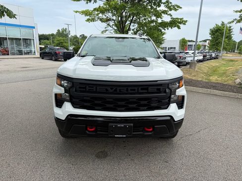 Used 2023 Chevrolet Silverado 1500 Custom Trail Boss w/ LPO, Dark Essentials Package AWD/4WD image 8