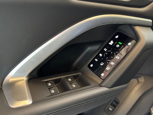 New 2025 Audi Q5 Prestige image 8