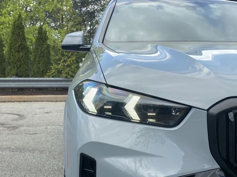 Used 2025 BMW X5 sDrive40i w/ M Sport Package image 48