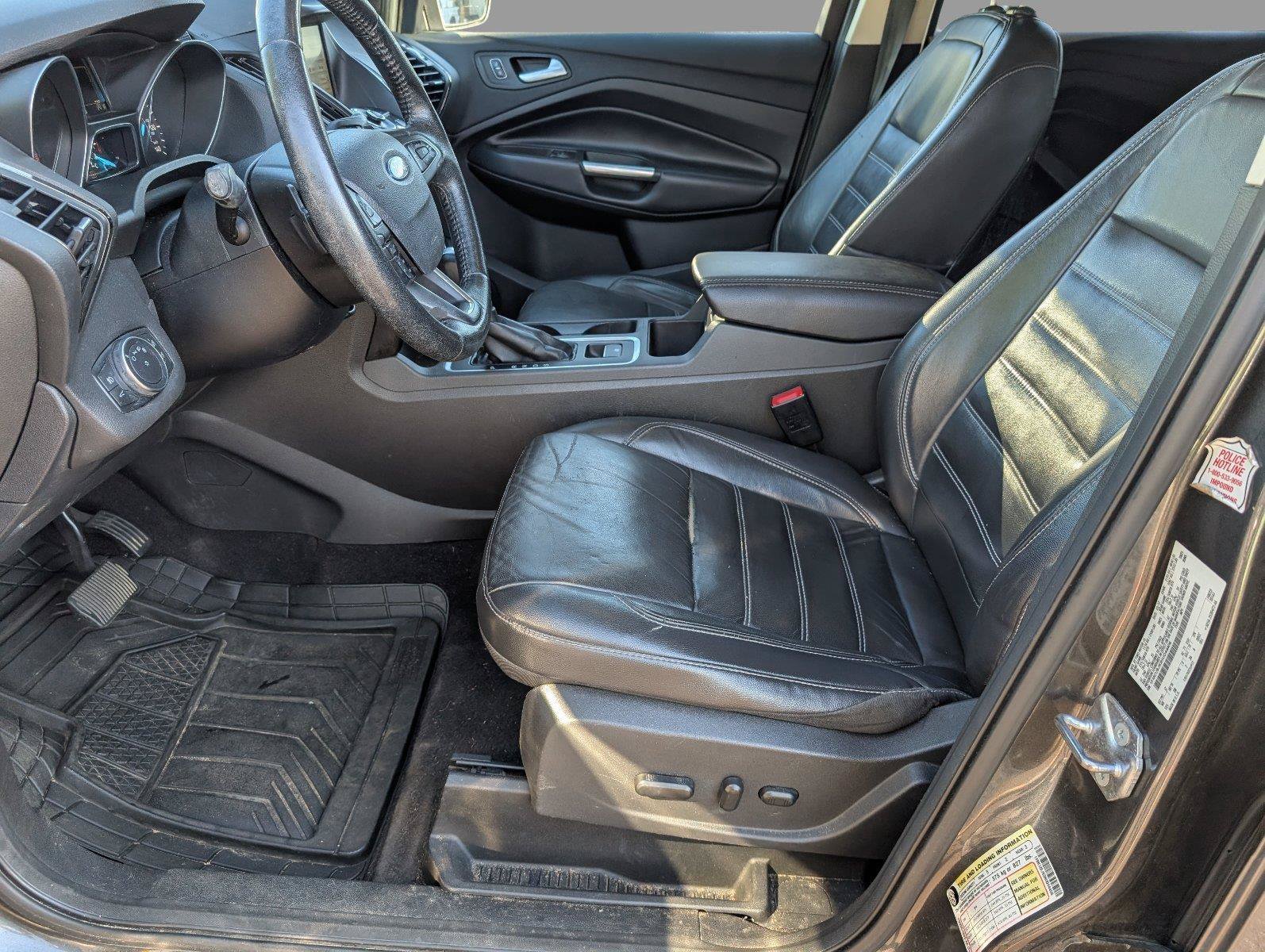Used 2017 Ford Escape Titanium AWD/4WD image 14