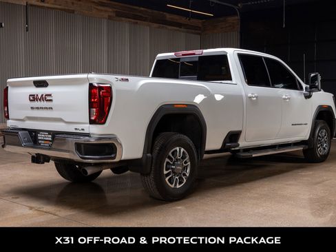 Used 2024 GMC Sierra 3500 SLE w/ SLE Value Package image 9