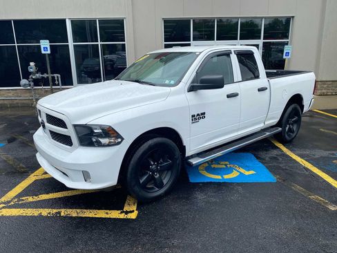 Used 2019 RAM 1500 Express w/ Express Value Package AWD/4WD image 2