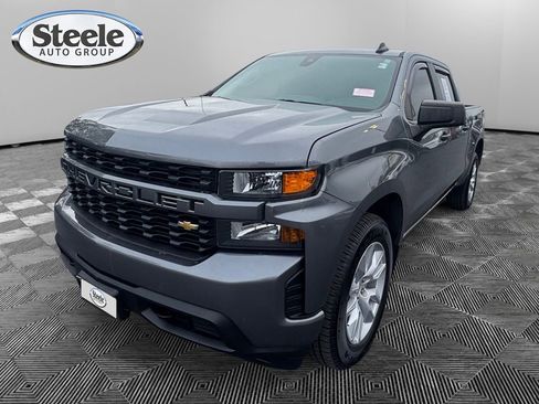 Used 2022 Chevrolet Silverado 1500 Custom w/ Safety Confidence Package image 1