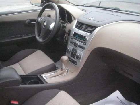 Used 2011 Chevrolet Malibu LS image 20