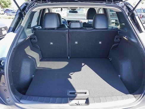 New 2026 Nissan Kicks SR image 28