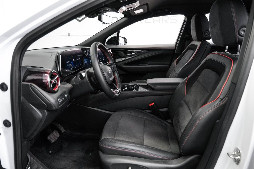 Used 2024 Chevrolet Blazer EV RS AWD/4WD image 4
