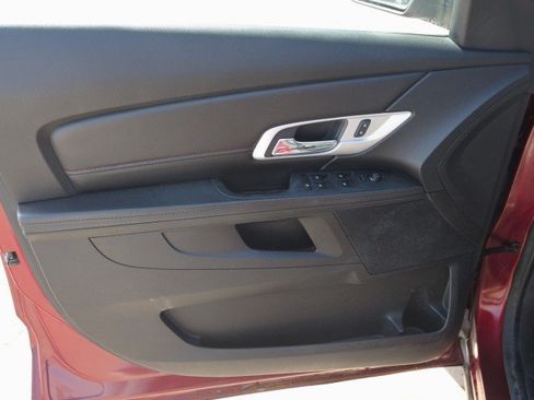 Used 2017 GMC Terrain SLE AWD/4WD image 12