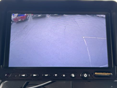 Used 2017 Ford E-350 and Econoline 350 Super Duty image 8