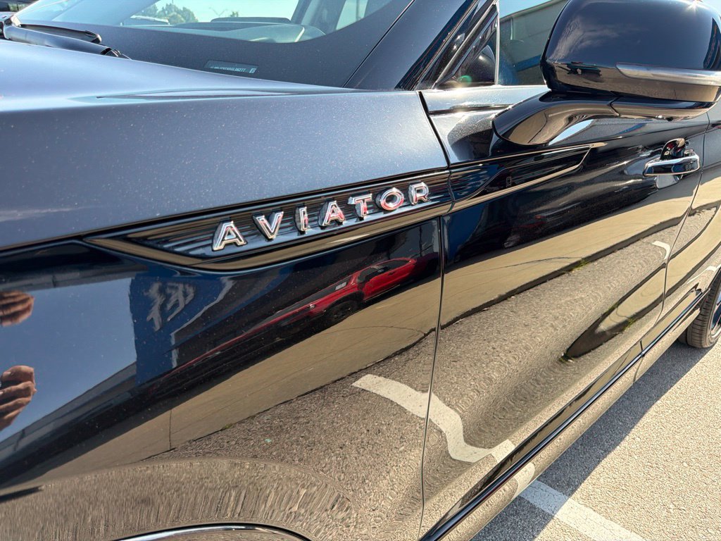 Used 2025 Lincoln Aviator Reserve w/ Equipment Group 201A AWD/4WD image 10