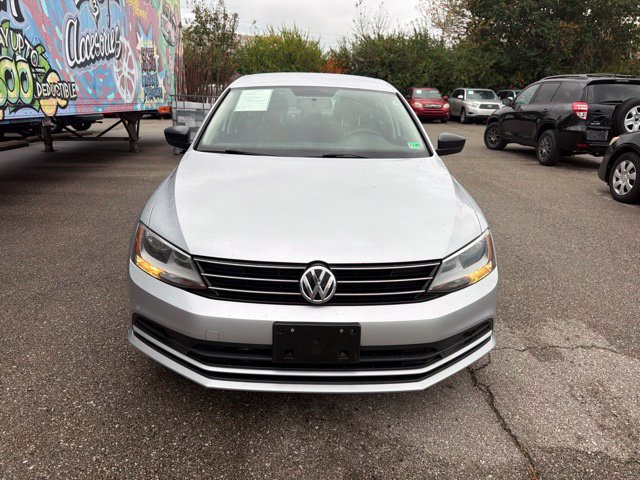 Used 2015 Volkswagen Jetta S FWD image 2