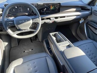 New 2026 Kia EV9 Wind video 2