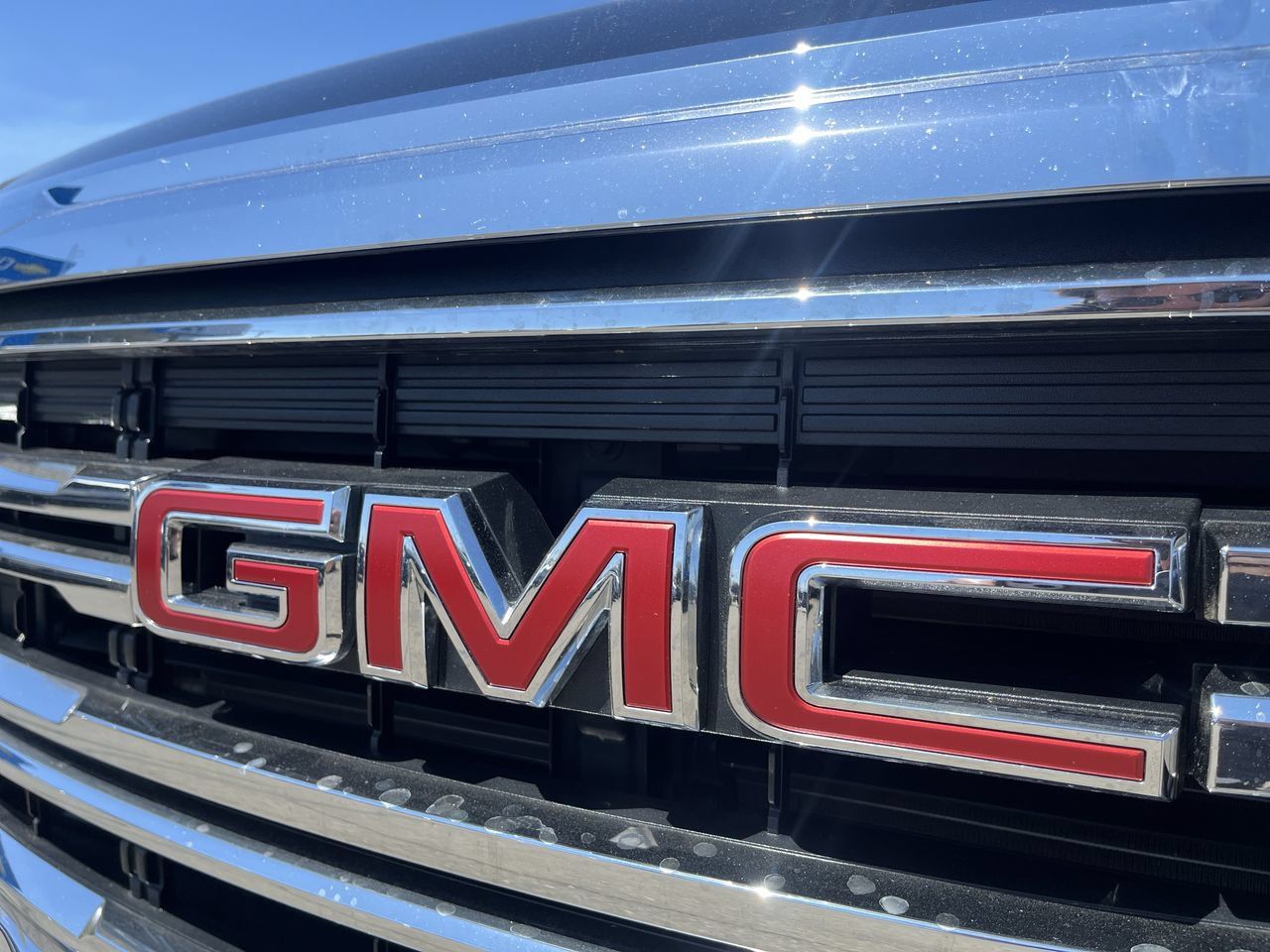 Used 2022 GMC Acadia SLE AWD/4WD image 28