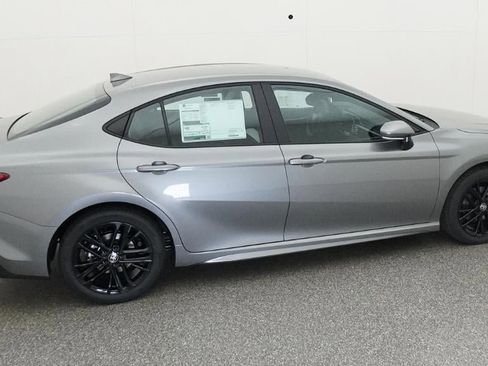 New 2026 Toyota Camry SE FWD image 10