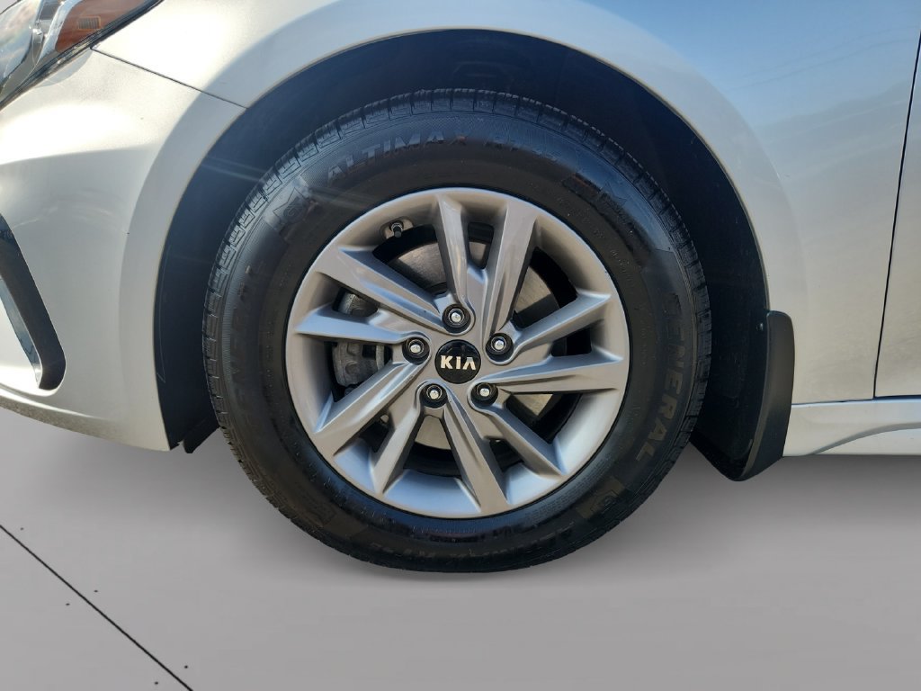 Used 2020 Kia Optima LX FWD image 9