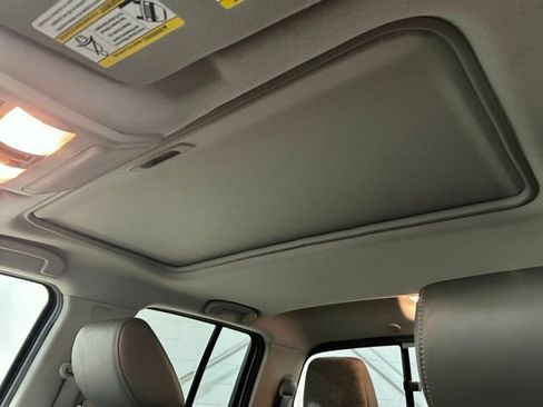Used 2019 Nissan Frontier SL AWD/4WD image 49