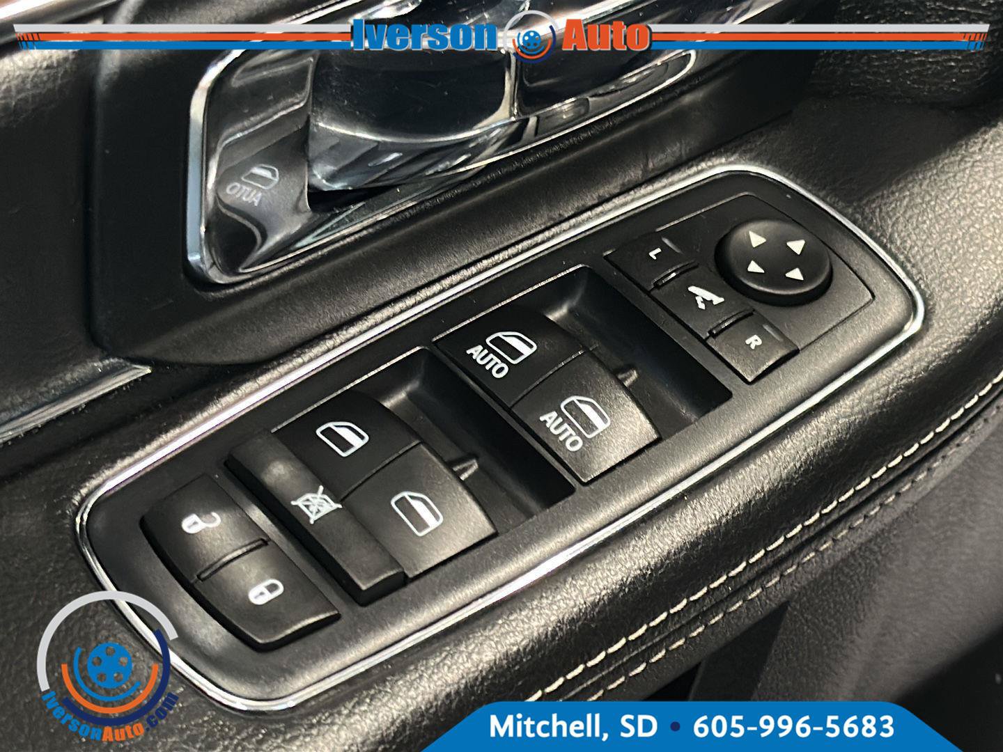 Used 2017 RAM 1500 Laramie w/ Convenience Group AWD/4WD image 14