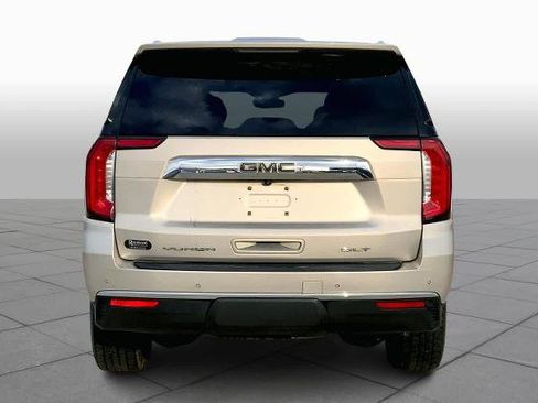 Used 2021 GMC Yukon SLT w/ SLT Luxury Package image 4