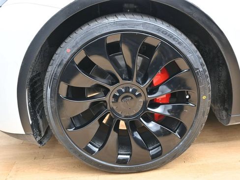 Used 2021 Tesla Model Y Performance AWD/4WD image 8