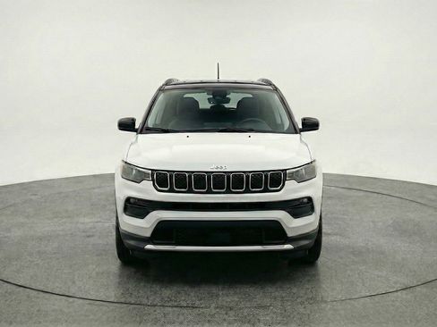 Used 2025 Jeep Compass Limited image 2