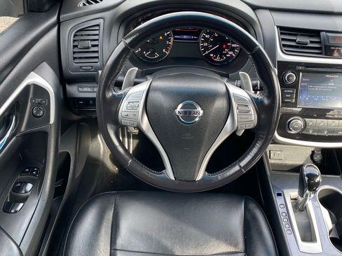 Used 2018 Nissan Altima 2.5 SR w/ SR Midnight Edition image 8