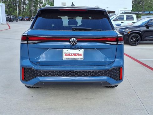 New 2026 Volkswagen Tiguan SE R-Line FWD image 6